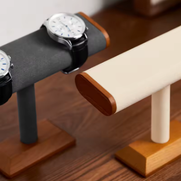 Uhrenhalter – Holz und Asche